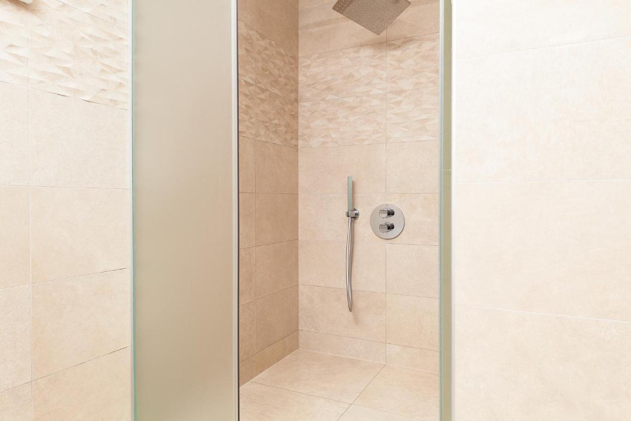 Luxury Apartments Vila Carissa Малинска Екстериор снимка