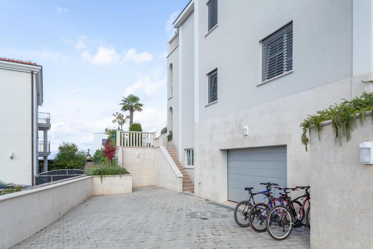 Luxury Apartments Vila Carissa Малинска Екстериор снимка
